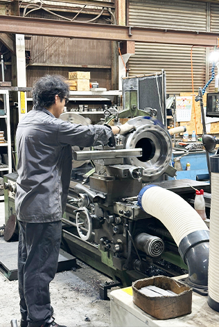 汎用旋盤　石原